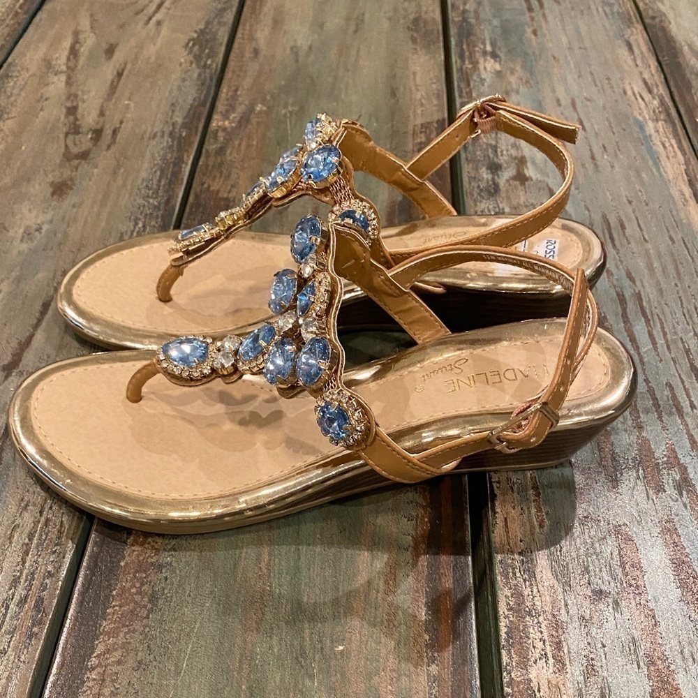 Madeline Stuart MsPinky Bling Faux Rhinestone Gemstone Flip Flop Sandals Sz 5.5 - Picture 3 of 10